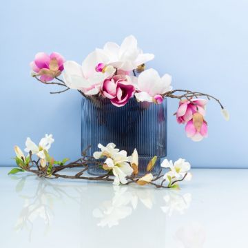 A piece of jewellery A piece of jewellery