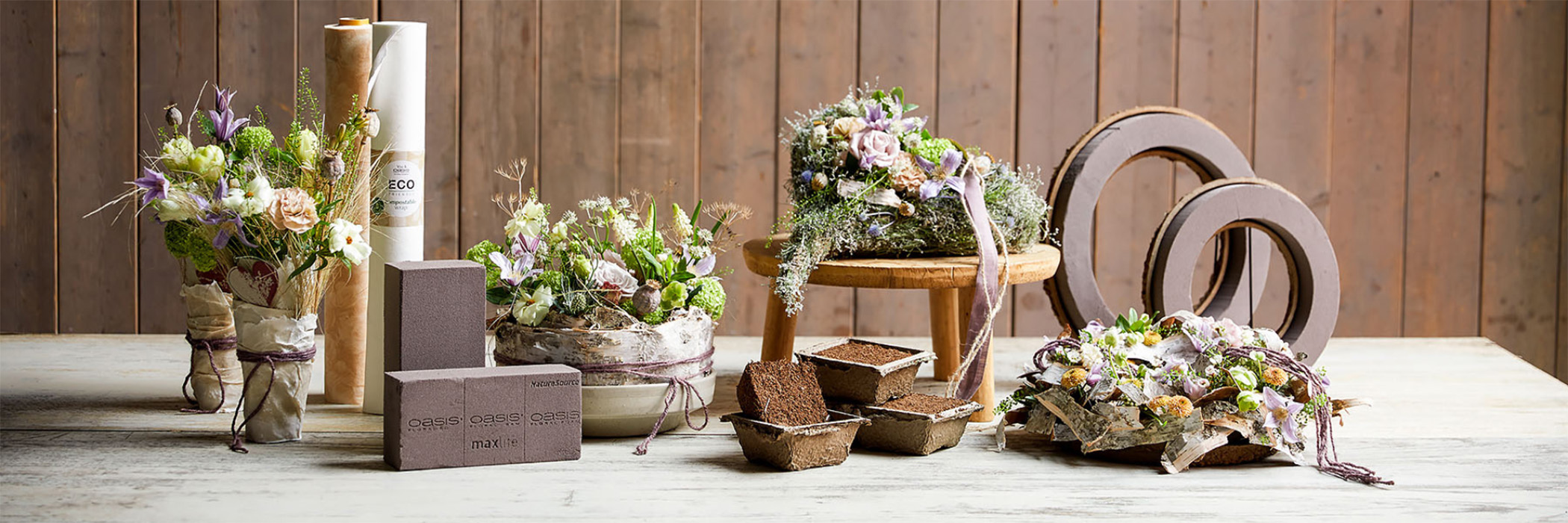 Floral foam on artplants