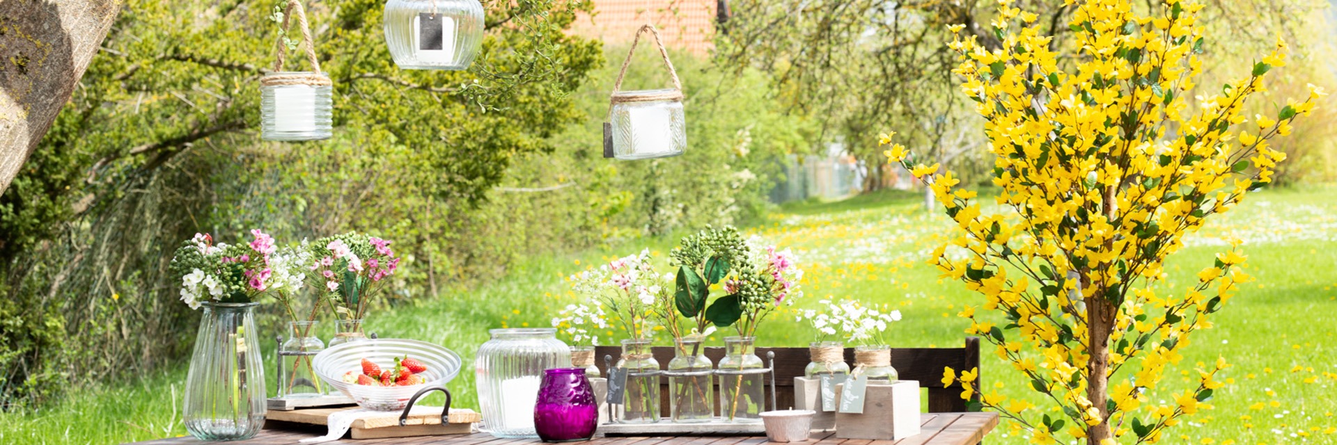 DIY decoration ideas with artificial trees