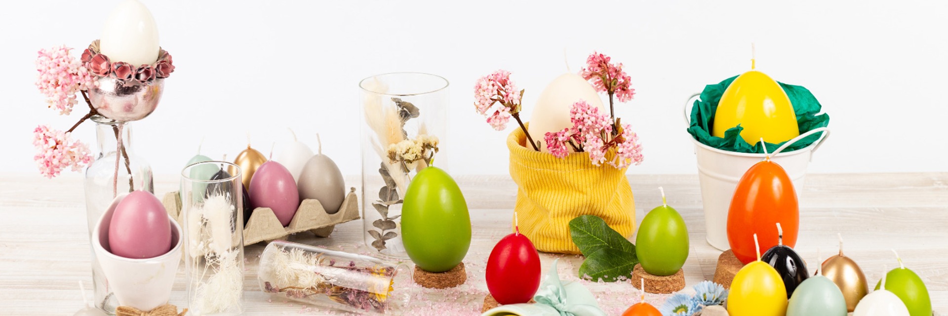 Easter table decorations