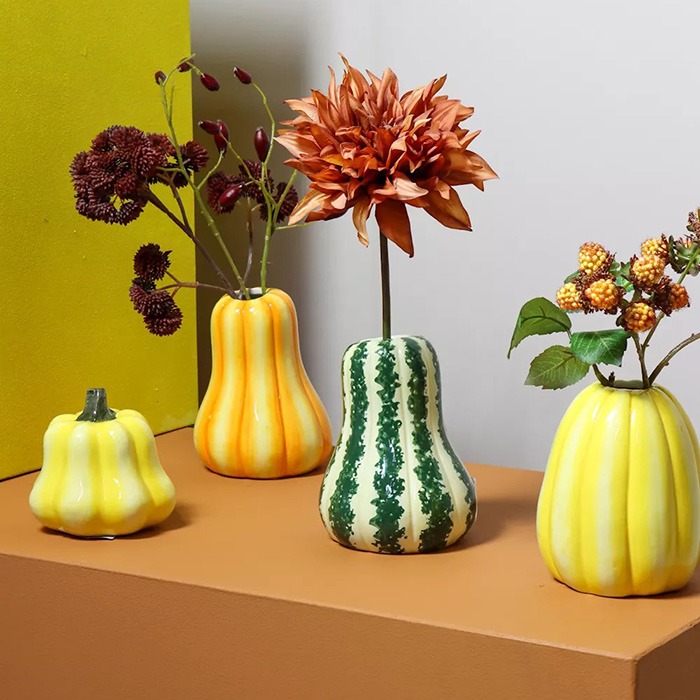 Decorative figurines and objects