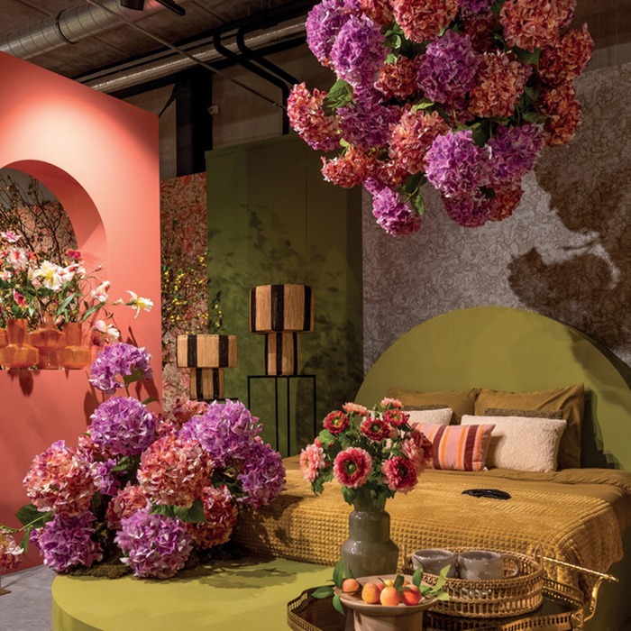 Decoration with hydrangeas