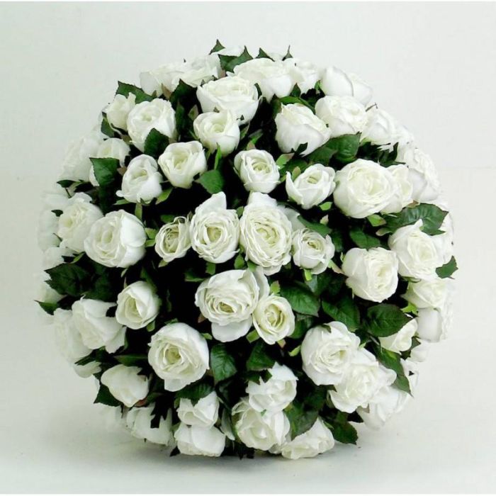 Decorative rose balls